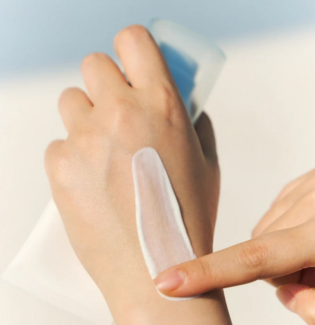 Madagascar centella hyalu-cica water-fit sun serum - skin 1004